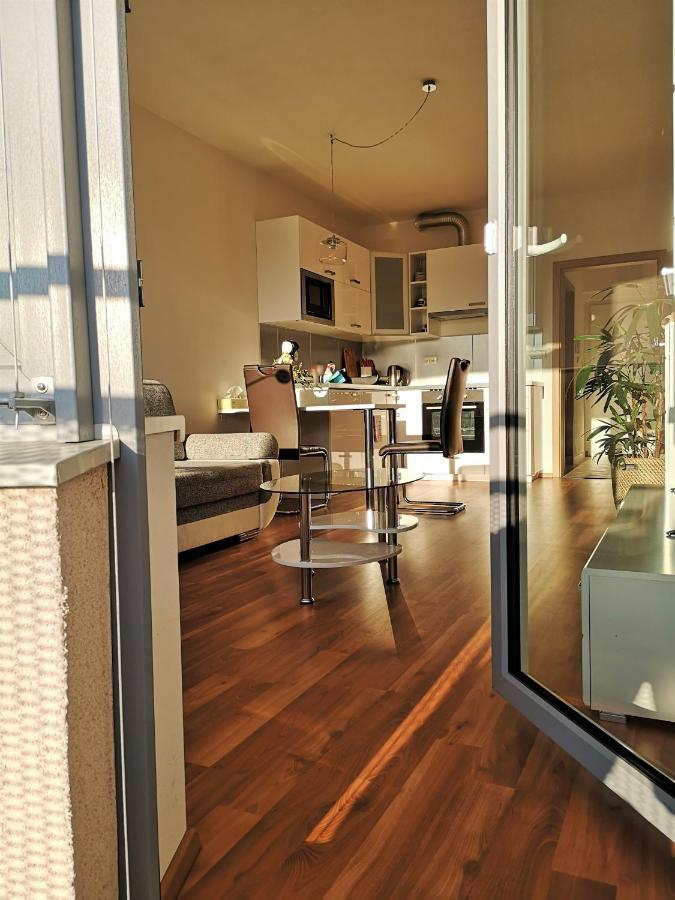 New Apartment With Garage Parking Brno Extérieur photo